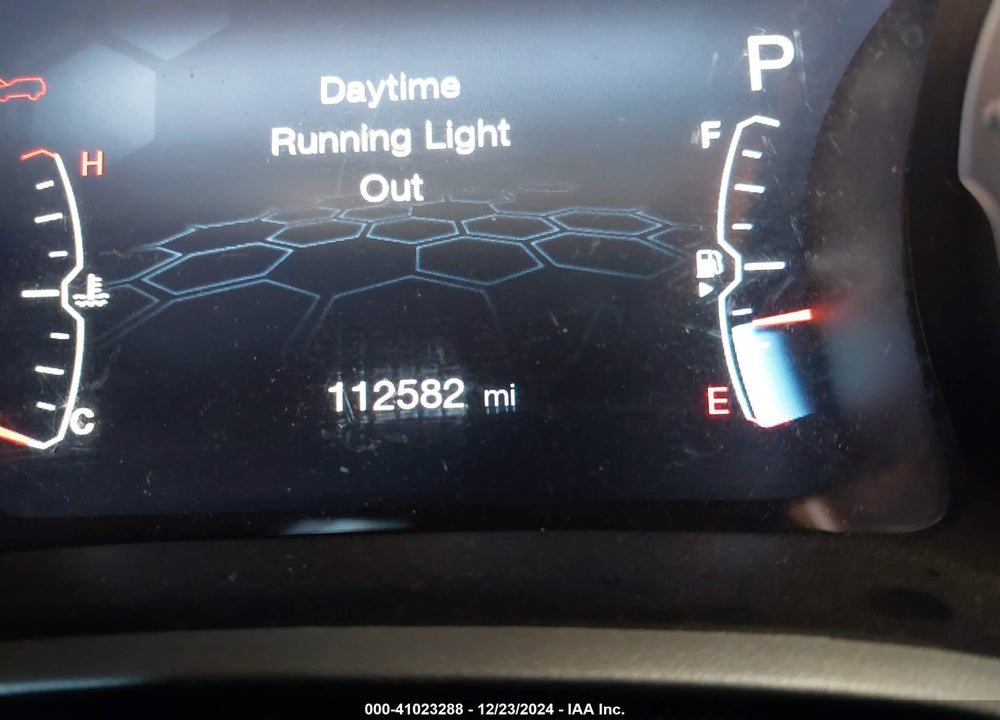 2018 JEEP COMPASS LATITUDE FWD VIN: 3C4NJCBB6JT140433