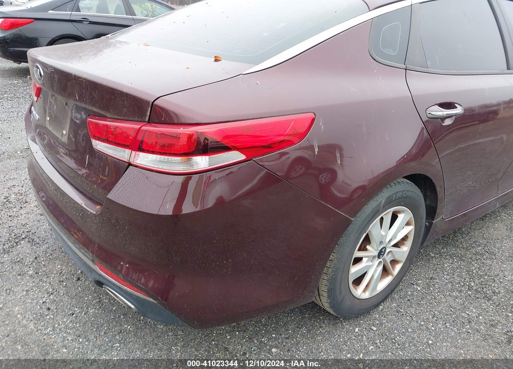 2018 KIA OPTIMA LX VIN: 5XXGT4L35JG229504