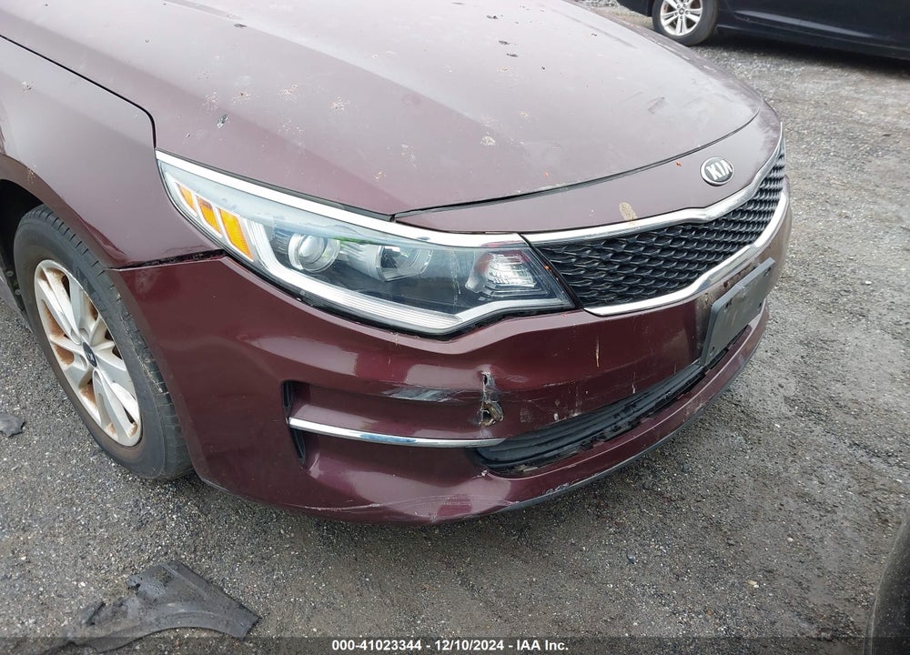 2018 KIA OPTIMA LX VIN: 5XXGT4L35JG229504