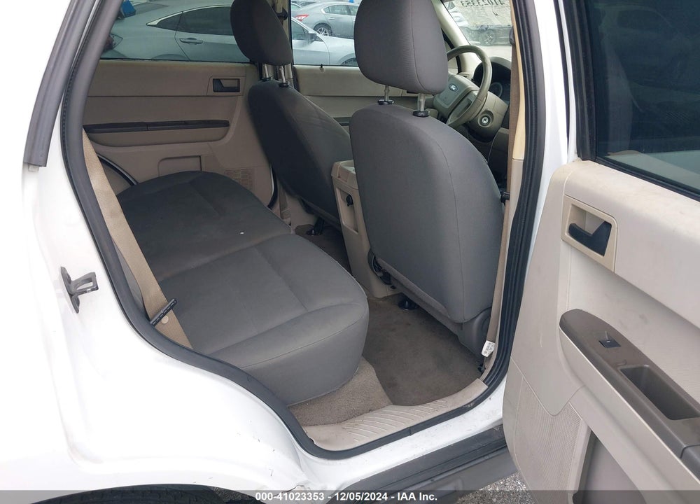 2008 FORD ESCAPE XLS/XLS MANUAL VIN: 1FMCU02Z08KC67129