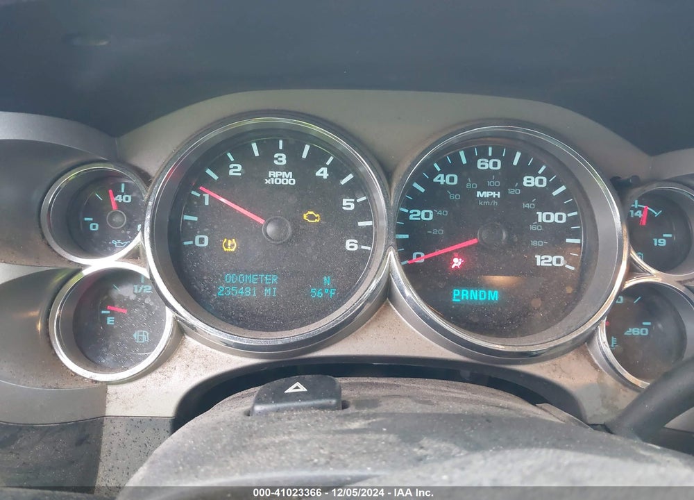 2013 CHEVROLET SILVERADO 1500 LT VIN: 1GCRCSE05DZ276825