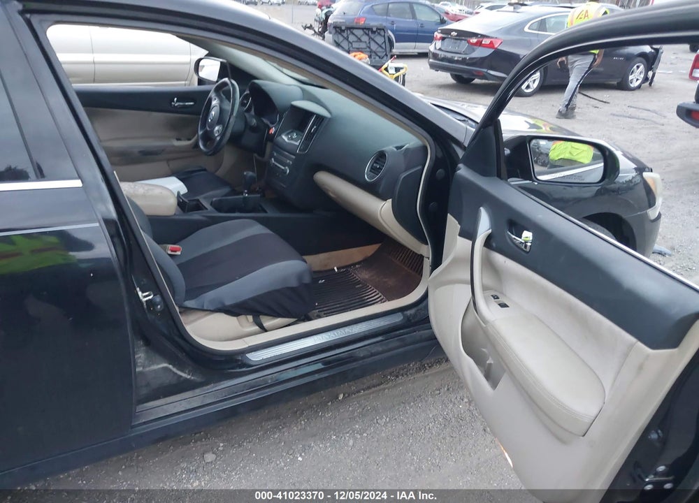 2014 NISSAN MAXIMA 3.5 S VIN: 1N4AA5AP8EC909867