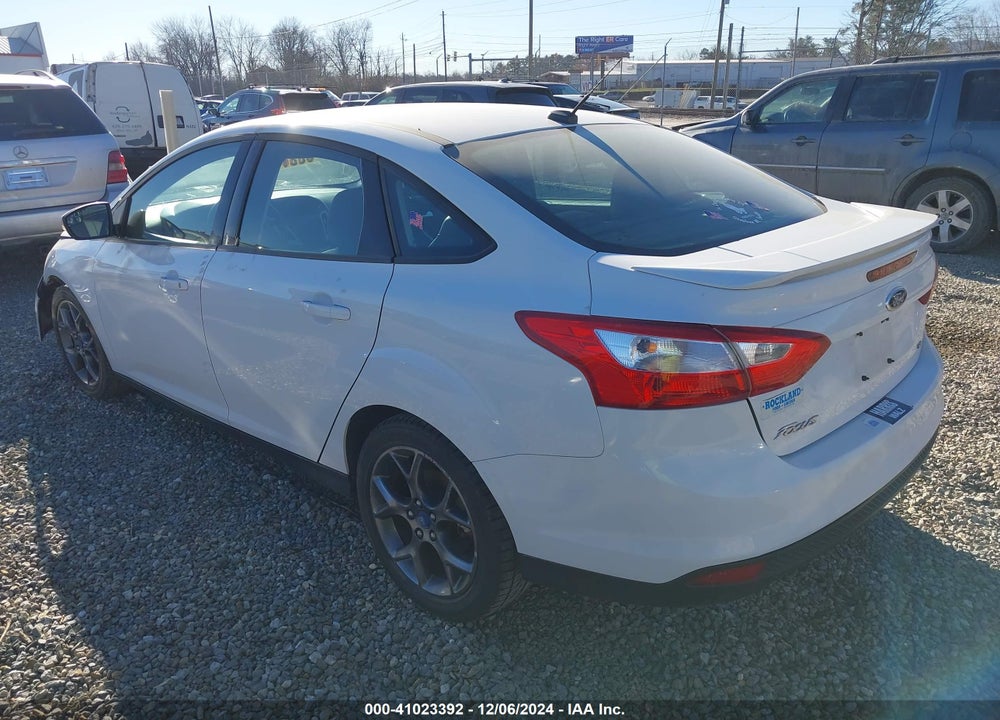 2013 FORD FOCUS SE VIN: 1FADP3F28DL278839