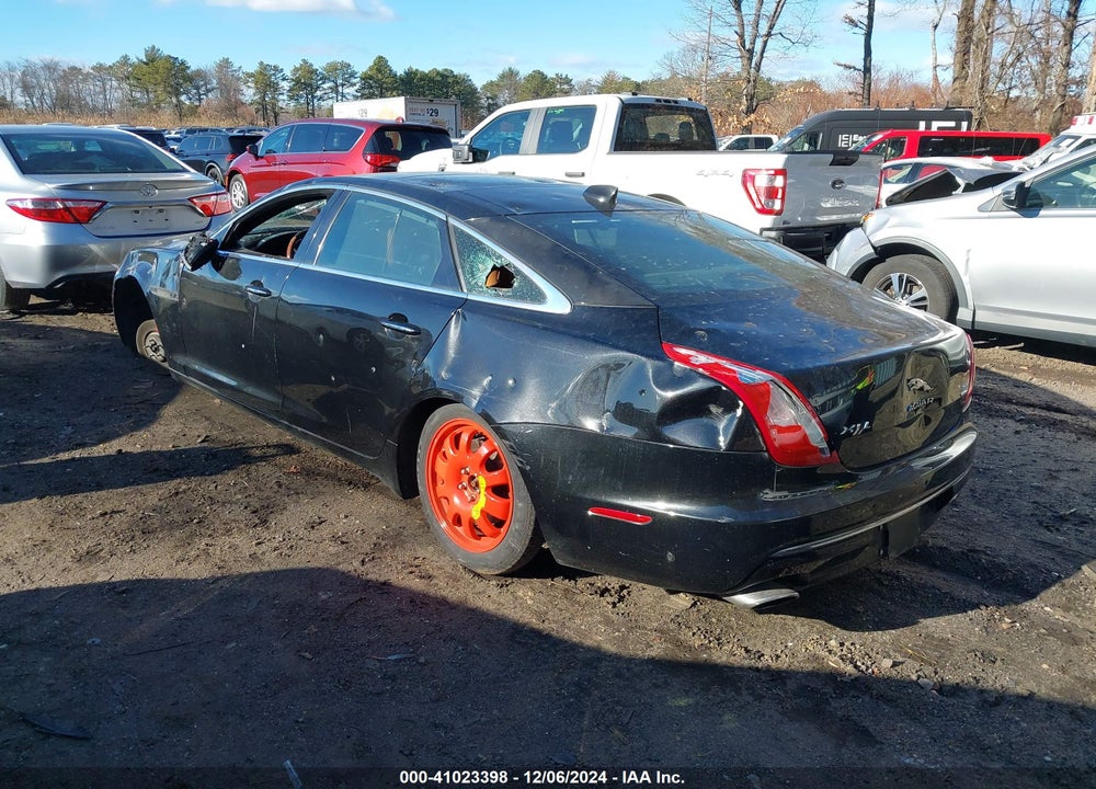 2016 JAGUAR XJ XJL PORTFOLIO VIN: SAJWJ2GDXG8V94766