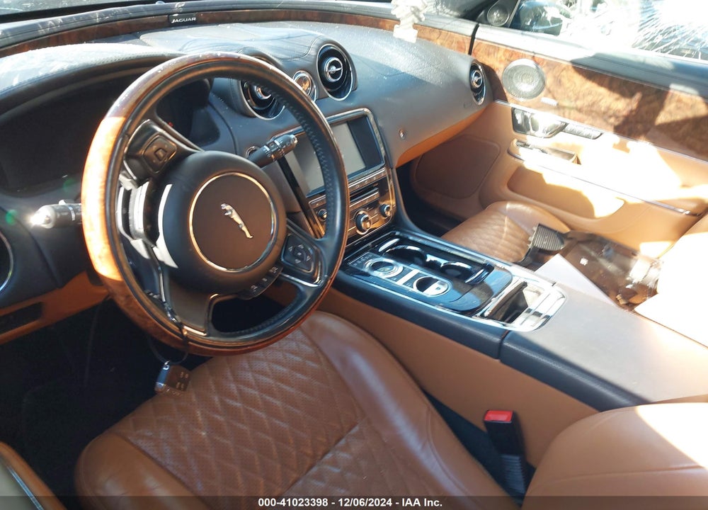 2016 JAGUAR XJ XJL PORTFOLIO VIN: SAJWJ2GDXG8V94766