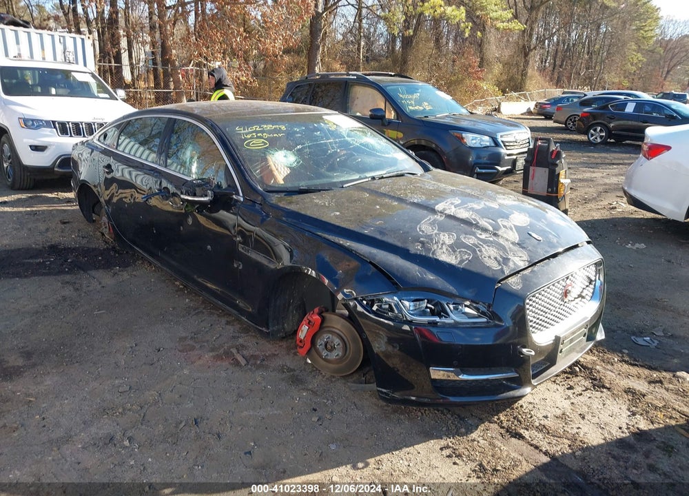 2016 JAGUAR XJ XJL PORTFOLIO VIN: SAJWJ2GDXG8V94766