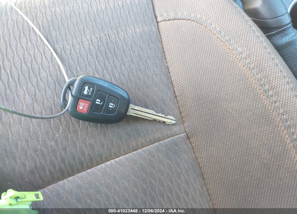 2015 TOYOTA COROLLA VIN: 2T1BURHE0FC255120