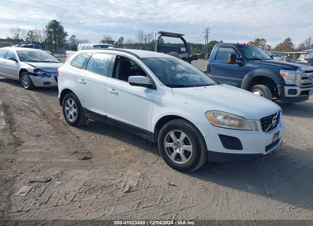 2011 VOLVO XC60 3.2/3.2 R-DESIGN VIN: YV4952DL6B2161448