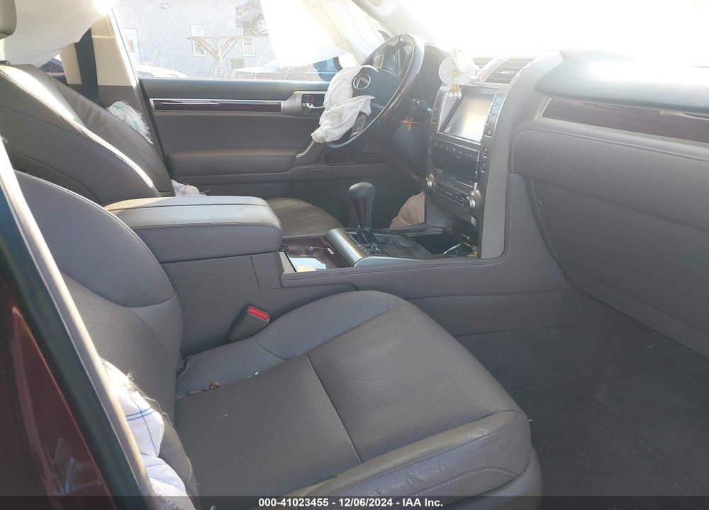 2019 LEXUS GX 460 VIN: JTJBM7FX5K5240125