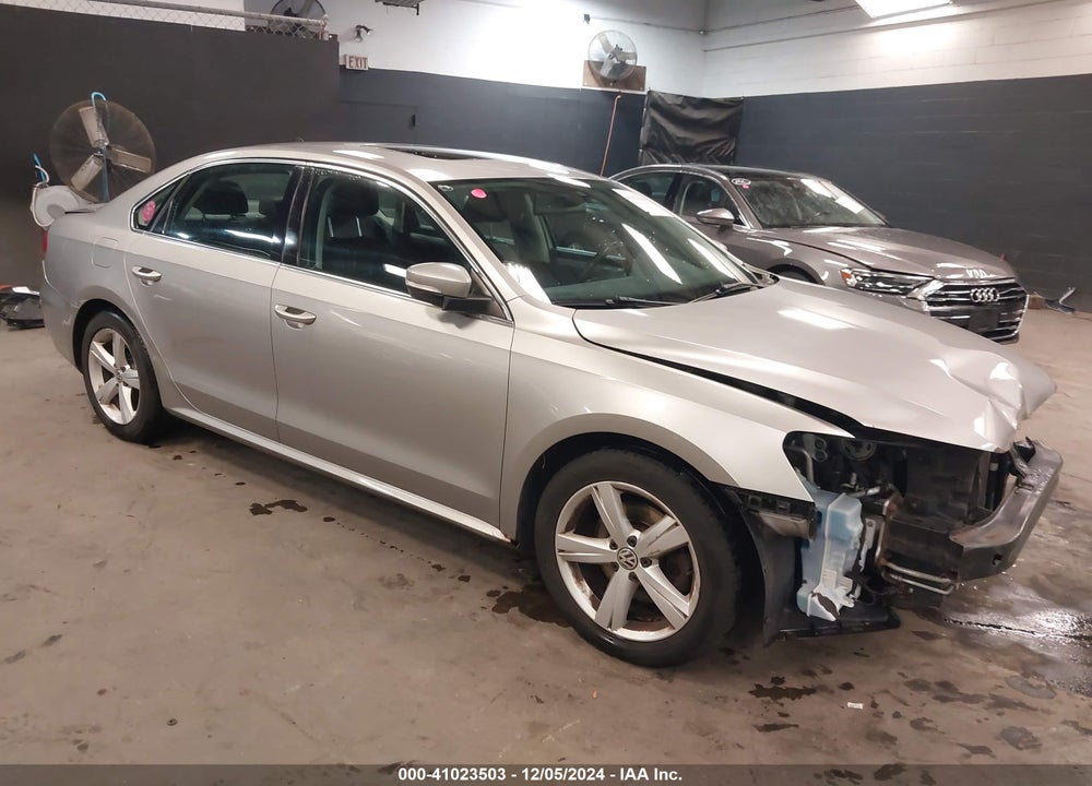2013 VOLKSWAGEN PASSAT 2.5L SE VIN: 1VWBP7A31DC111731