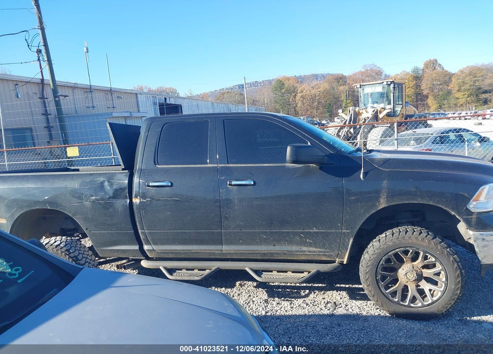 2017 RAM 1500 SLT 4X4 6'4 BOX VIN: 1C6RR7GT9HS578756