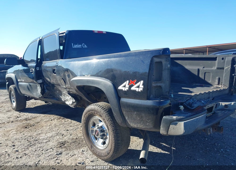 2005 GMC SIERRA 2500HD SLE VIN: 1GTHK23U05F813902