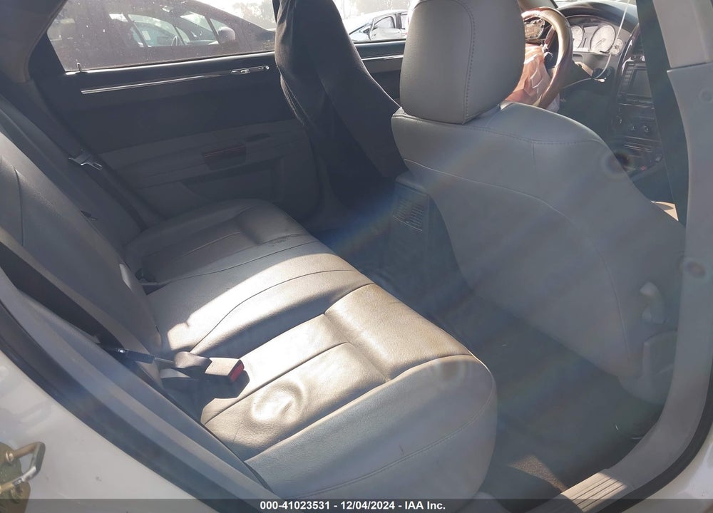2006 CHRYSLER 300 TOURING VIN: 2C3KA53G16H180433