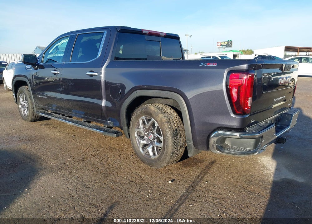 2024 GMC SIERRA 1500 4WD SHORT BOX SLT VIN: 3GTUUDED6RG432156