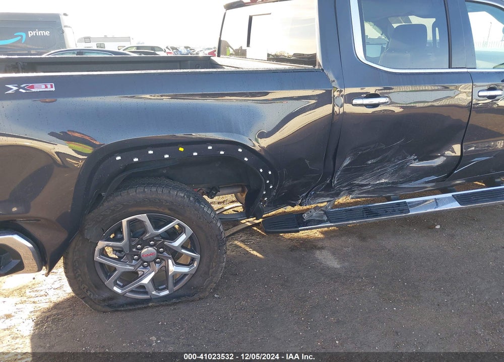 2024 GMC SIERRA 1500 4WD SHORT BOX SLT VIN: 3GTUUDED6RG432156