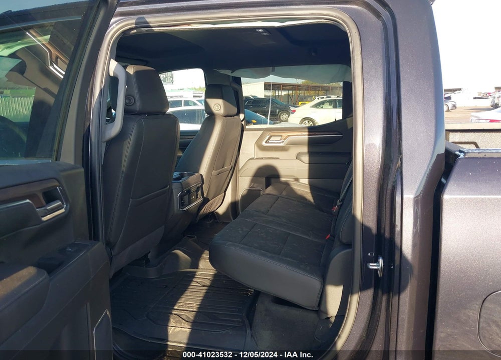 2024 GMC SIERRA 1500 4WD SHORT BOX SLT VIN: 3GTUUDED6RG432156