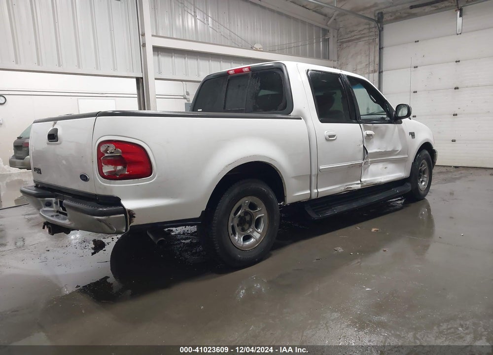 2002 FORD F-150 LARIAT/XLT VIN: 1FTRW07L02KB92226