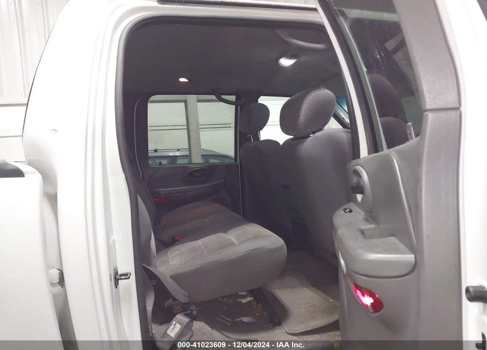 2002 FORD F-150 LARIAT/XLT VIN: 1FTRW07L02KB92226