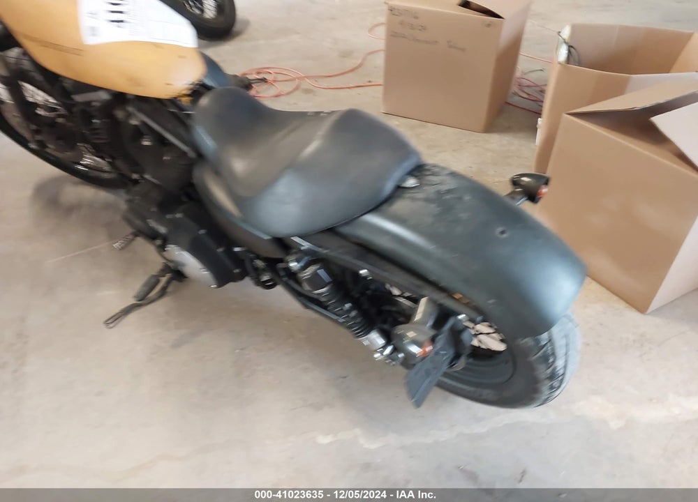 2011 HARLEY-DAVIDSON XL883 N VIN: 1HD4LE217BC411536