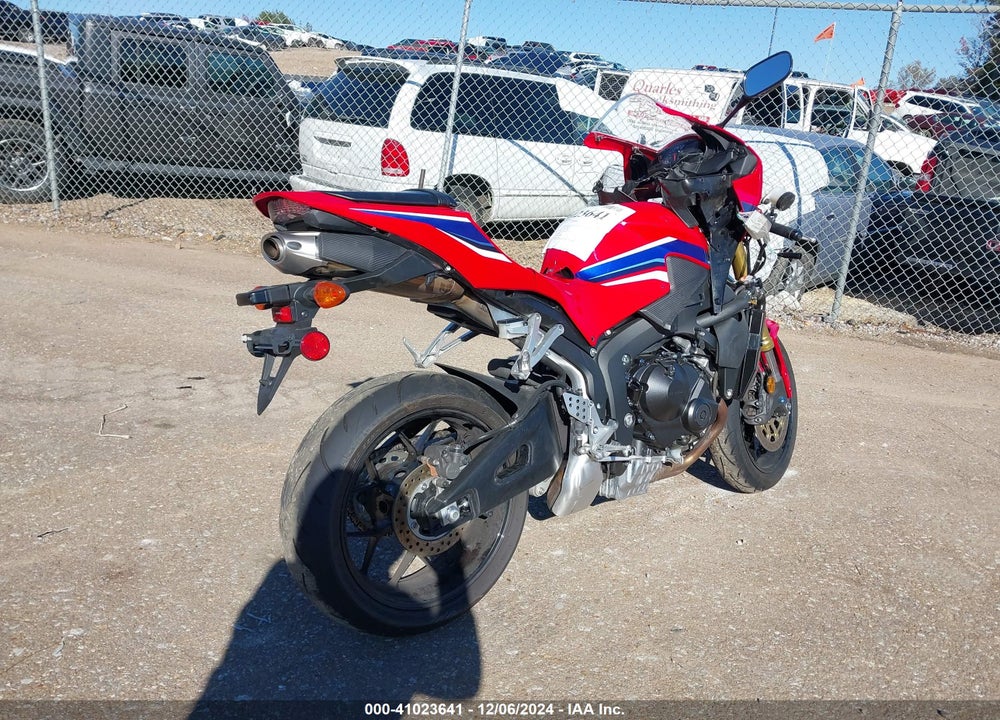2024 HONDA CBR600 RR VIN: JH2PC40JXRK100668