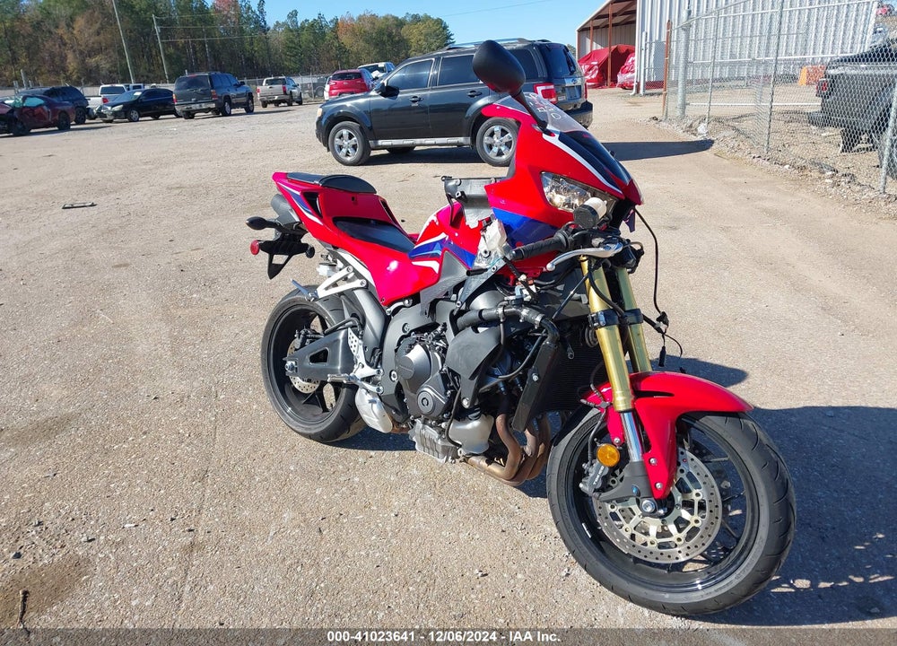 2024 HONDA CBR600 RR VIN: JH2PC40JXRK100668