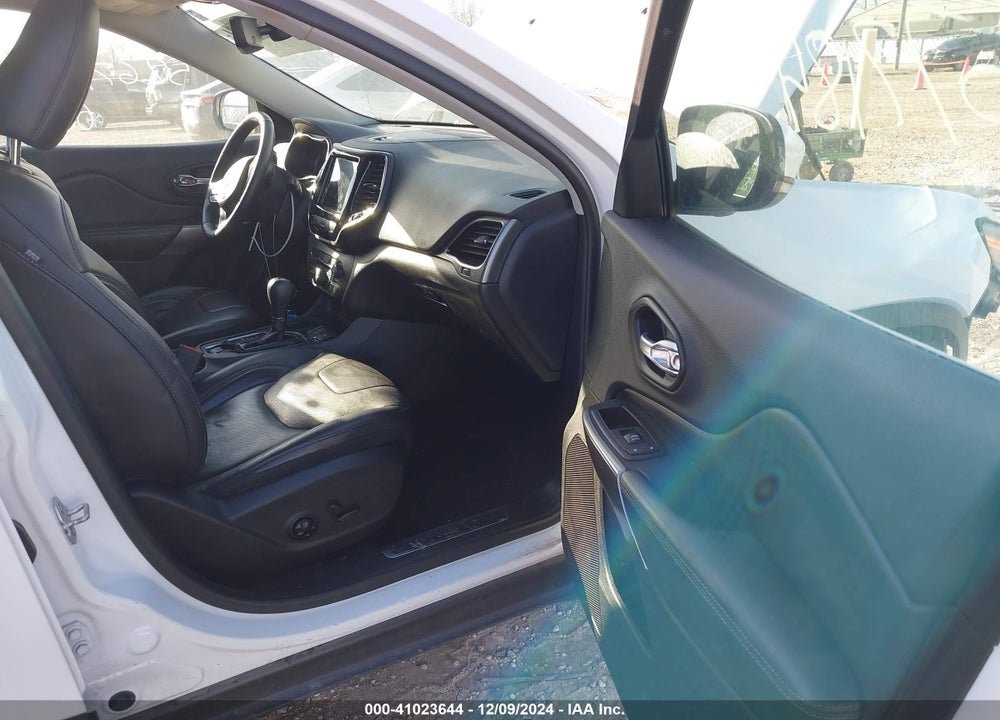 2019 JEEP CHEROKEE VIN: 1C4PJLDN5KD119452