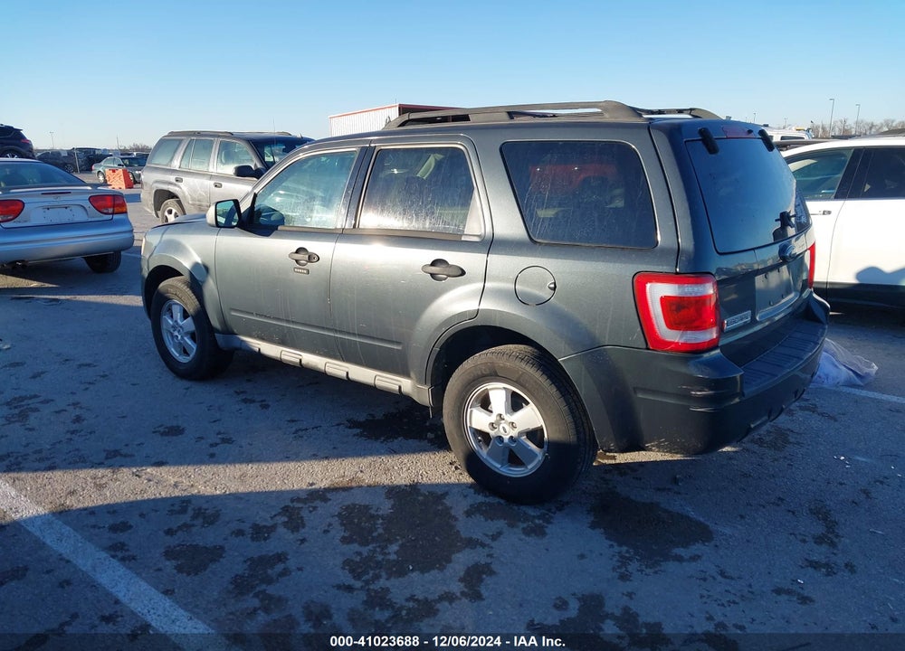 2009 FORD ESCAPE XLT VIN: 1FMCU03G59KD01175