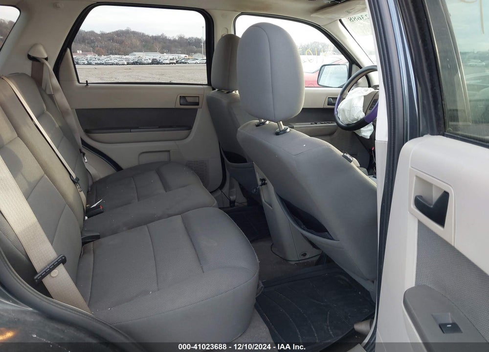 2009 FORD ESCAPE XLT VIN: 1FMCU03G59KD01175