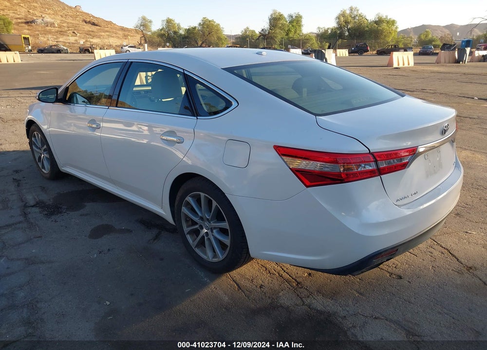 2015 TOYOTA AVALON XLE TOURING VIN: 4T1BK1EB0FU154613