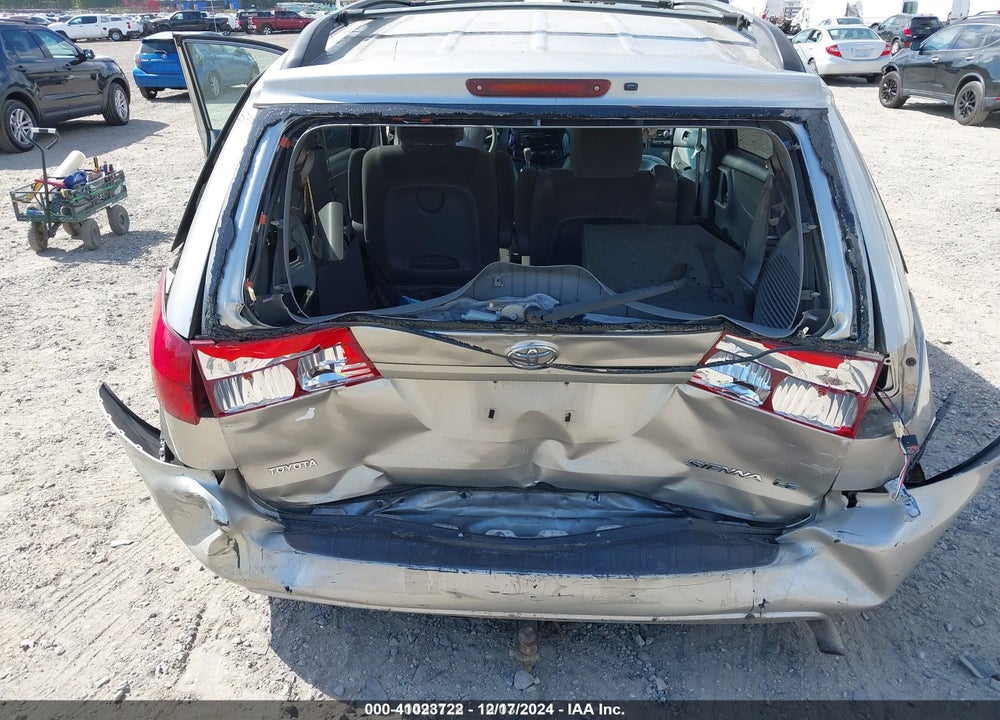 2004 TOYOTA SIENNA LE VIN: 5TDZA23C74S194888