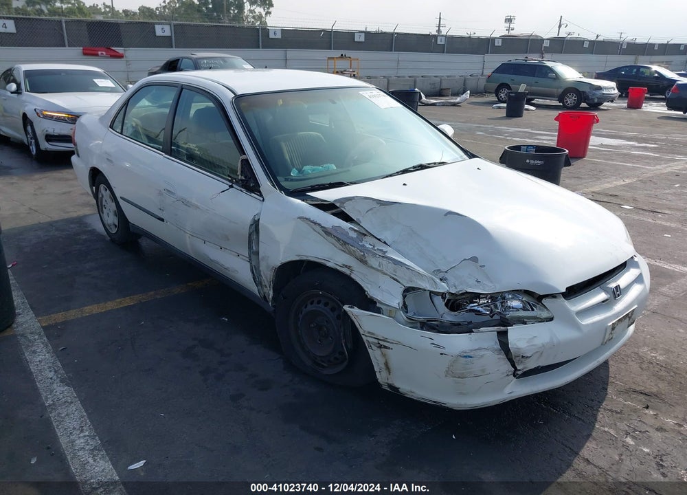 1998 HONDA ACCORD SDN LX VIN: 1HGCG5640WA266137