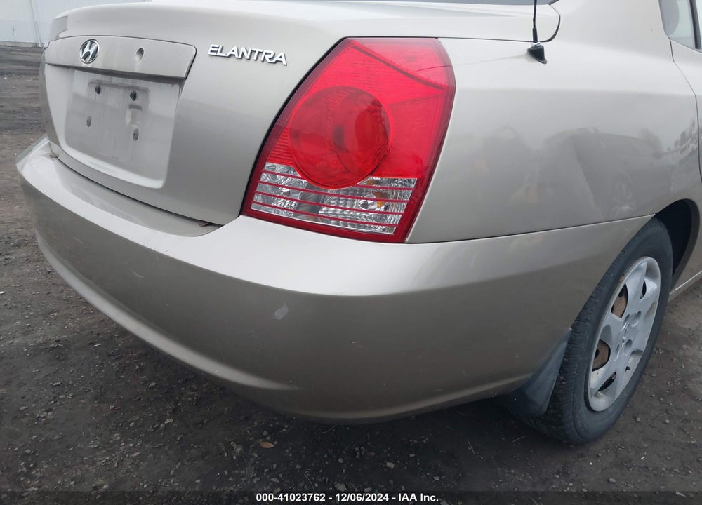 2005 HYUNDAI ELANTRA GLS/GT VIN: KMHDN46D35U108046