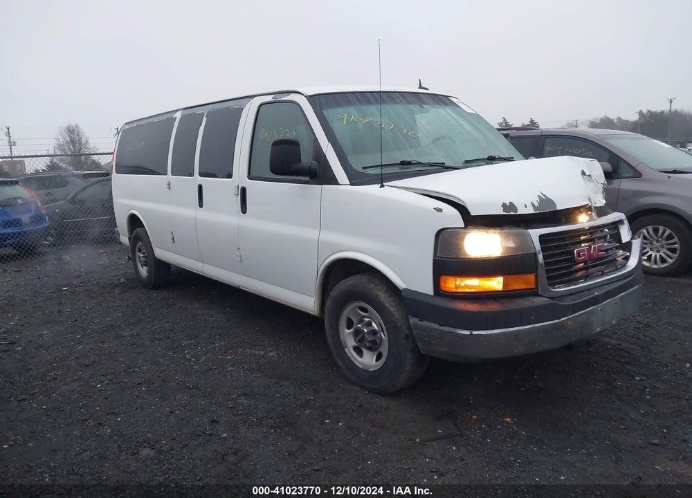2011 GMC SAVANA 3500 LT VIN: 1GJZ71FG3B1142054