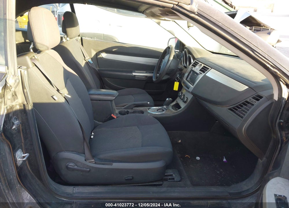 2010 CHRYSLER SEBRING VIN: 1C3BC5ED5AN137842