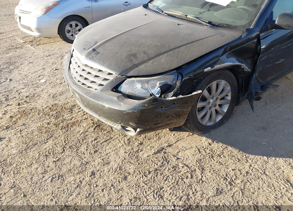 2010 CHRYSLER SEBRING VIN: 1C3BC5ED5AN137842