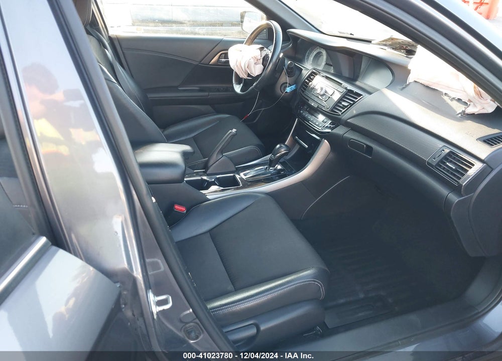 2017 HONDA ACCORD SPORT VIN: 1HGCR2F55HA048330