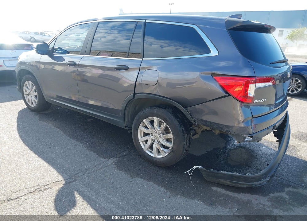 2020 HONDA PILOT AWD LX VIN: 5FNYF6H10LB001561