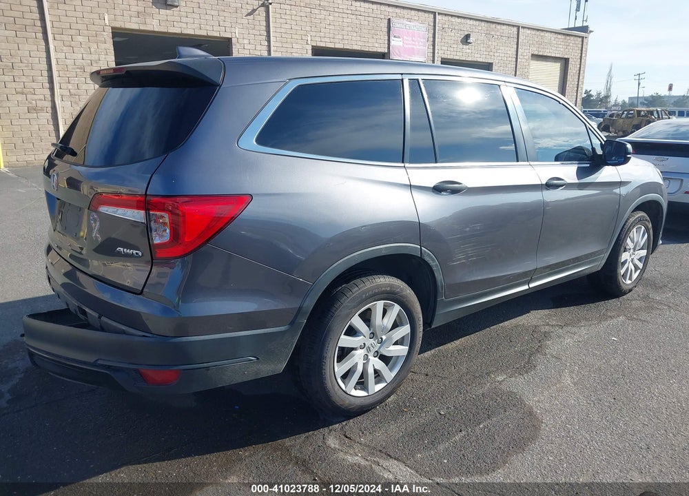 2020 HONDA PILOT AWD LX VIN: 5FNYF6H10LB001561