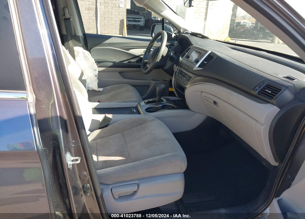 2020 HONDA PILOT AWD LX VIN: 5FNYF6H10LB001561
