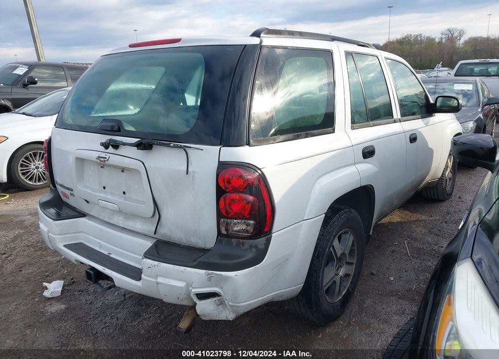 2006 CHEVROLET TRAILBLAZER LS VIN: 1GNDT13S762293749