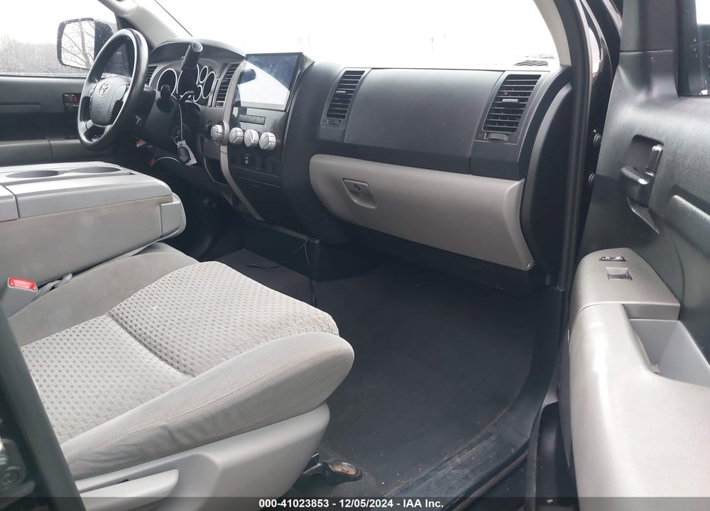2013 TOYOTA TUNDRA GRADE 5.7L V8 VIN: 5TFUY5F12DX272392