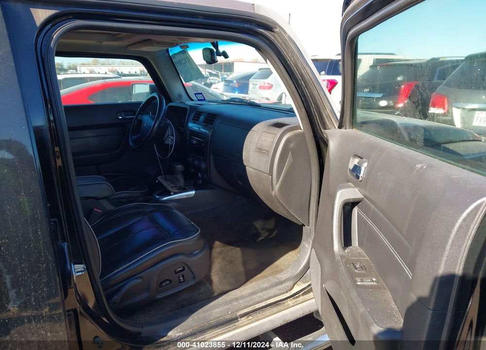 2007 HUMMER H3 SUV VIN: 5GTDN13E378126700