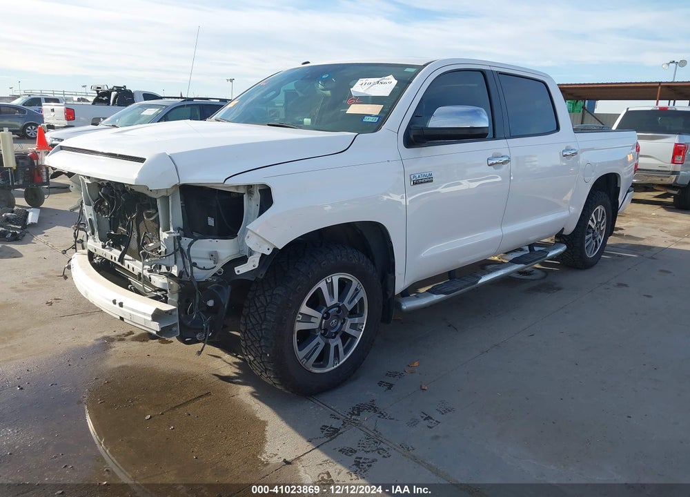 2018 TOYOTA TUNDRA PLATINUM 5.7L V8 VIN: 5TFAW5F19JX730854