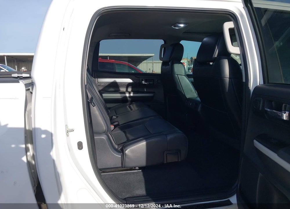 2018 TOYOTA TUNDRA PLATINUM 5.7L V8 VIN: 5TFAW5F19JX730854