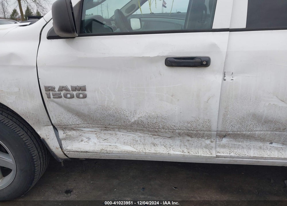 2016 RAM 1500 EXPRESS VIN: 1C6RR7KG7GS290078