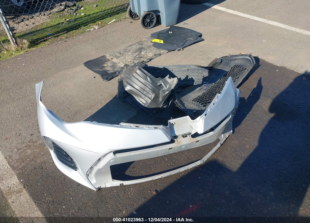 2018 TOYOTA COROLLA XSE VIN: 2T1BURHE0JC042595
