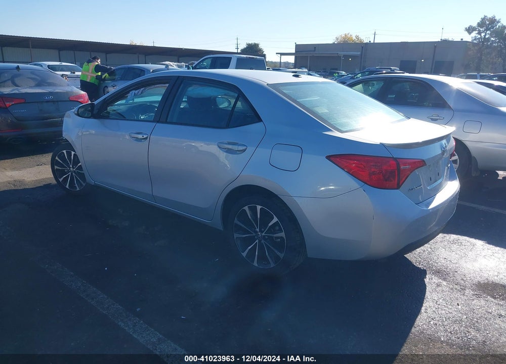 2018 TOYOTA COROLLA XSE VIN: 2T1BURHE0JC042595