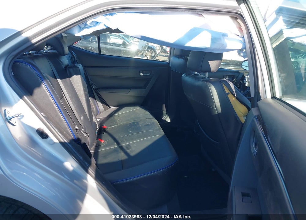 2018 TOYOTA COROLLA XSE VIN: 2T1BURHE0JC042595