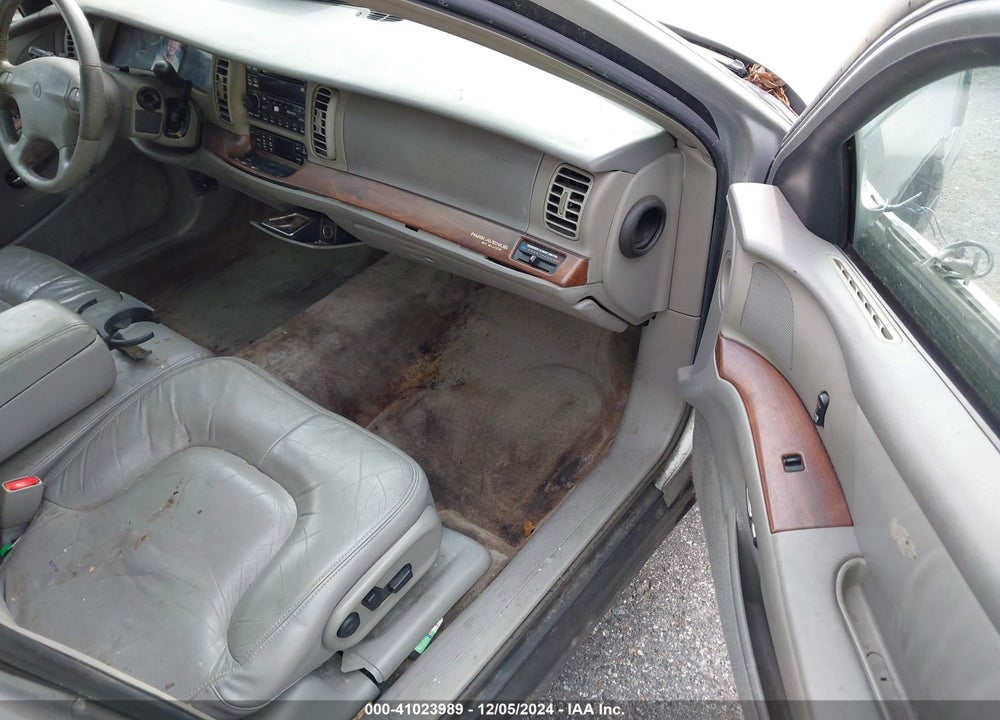 2001 BUICK PARK AVENUE VIN: 1G4CW54K914138484