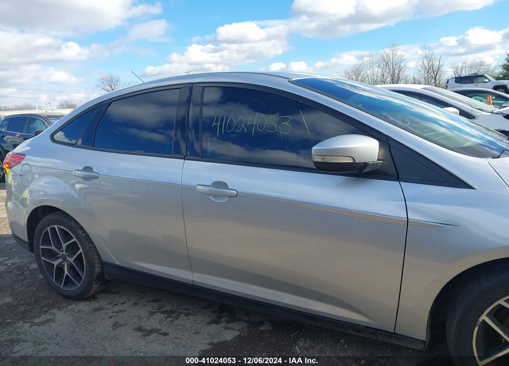 2017 FORD FOCUS SEL VIN: 1FADP3H28HL253524